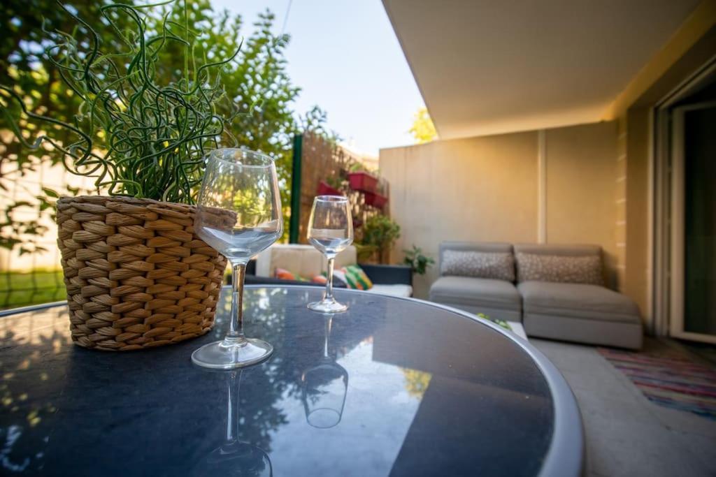 Fully Equipped Apartment With Terrace Sleeps 4 Marsilia Exterior foto