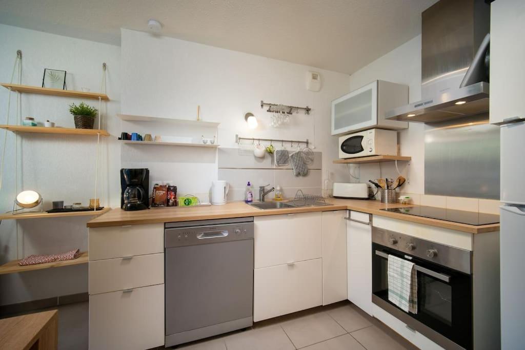 Fully Equipped Apartment With Terrace Sleeps 4 Marsilia Exterior foto